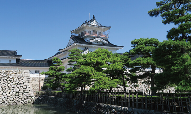 民俗民芸村（民俗資料 館）