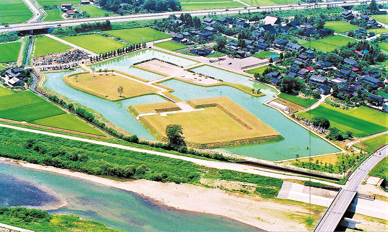 婦中安田城跡歴史の広場